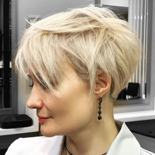30 Low-Maintenance Short Haircuts & Hairstyles for Women