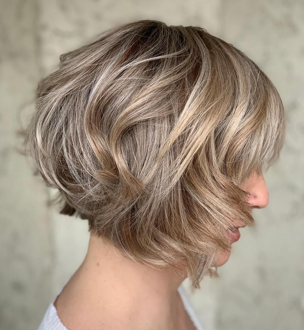 Chin-Length Bob With Blonde Balayage