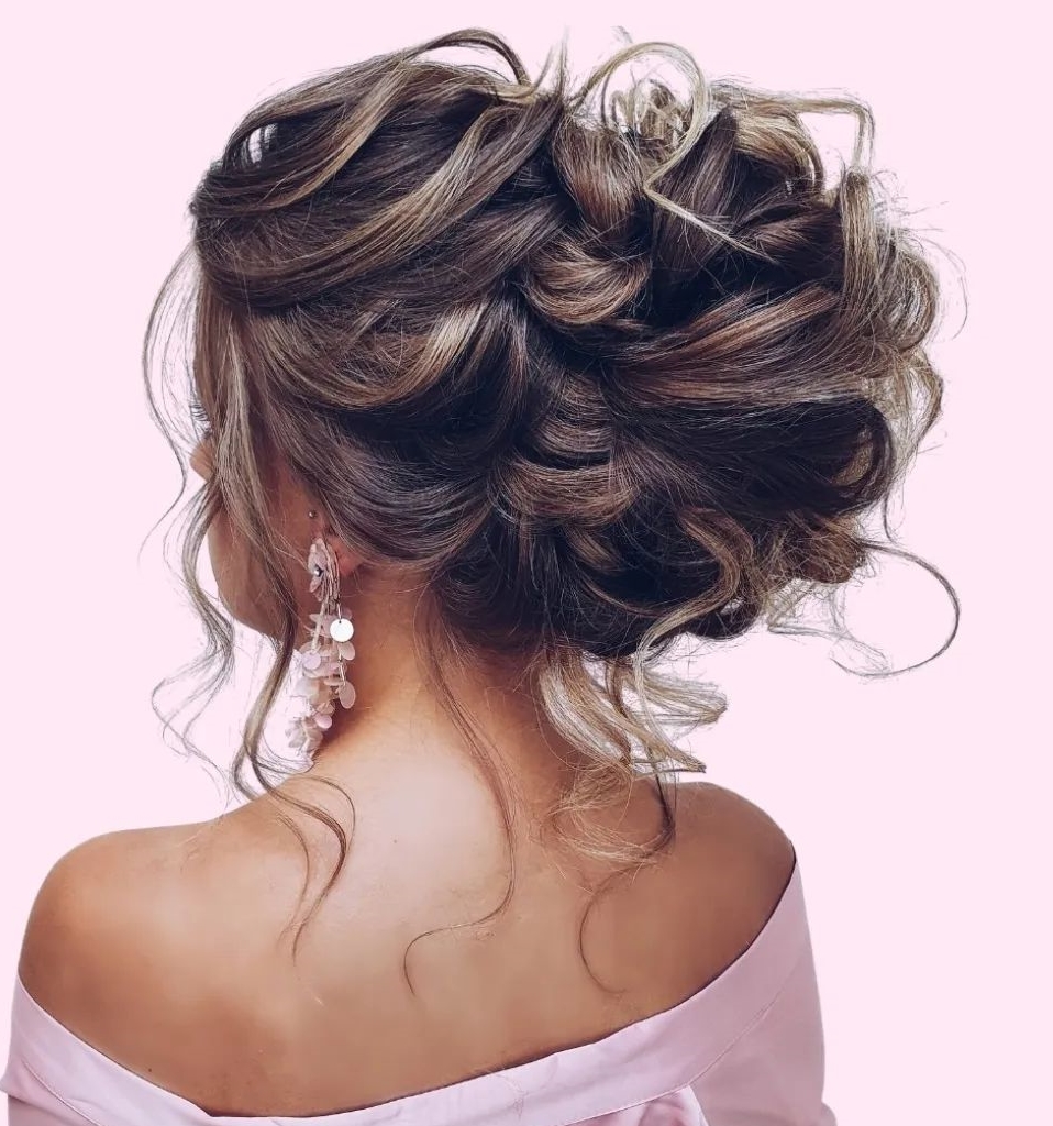 50 Romantic Wedding Hairstyles to Bring the Bride’s Image to Perfection