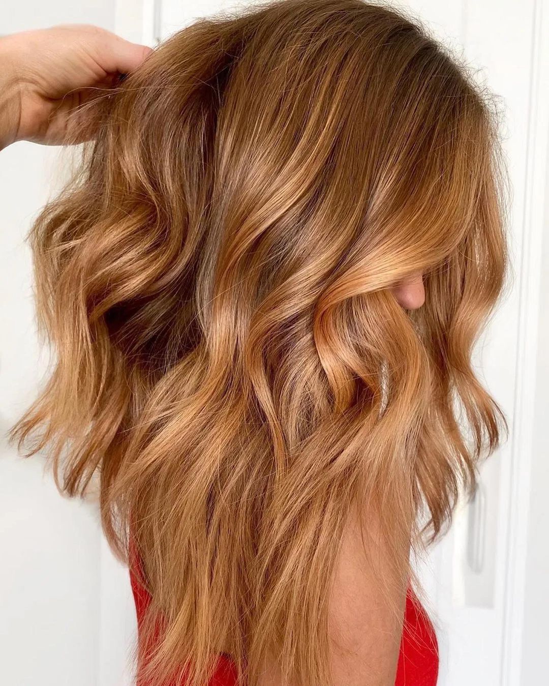 0Light Copper Medium-Length Hair