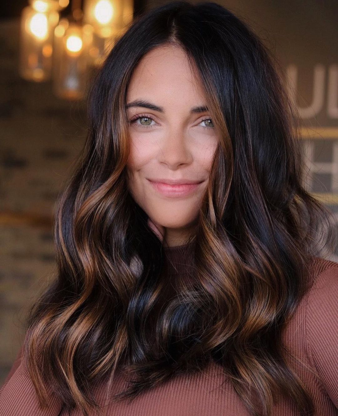 32 Outstanding Ideas of Black Hair with Highlights for 2024