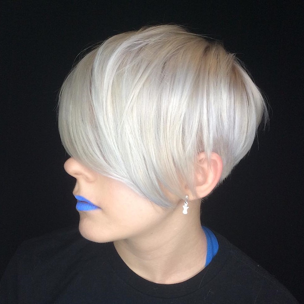 Sleek Layered Platinum Pixie