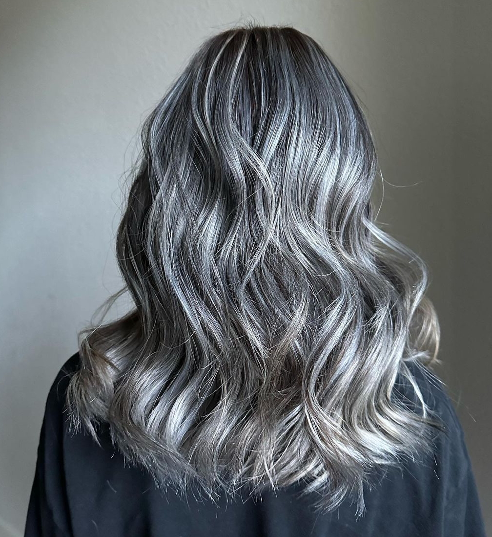 40 Silver Hair Ideas for a Dazzling and Sophisticated Look